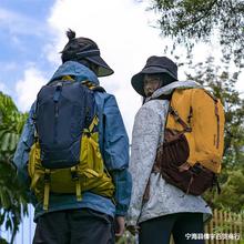 户外徒步登山包女双肩轻便背包专业轻量化悬浮背负防水双肩包40升