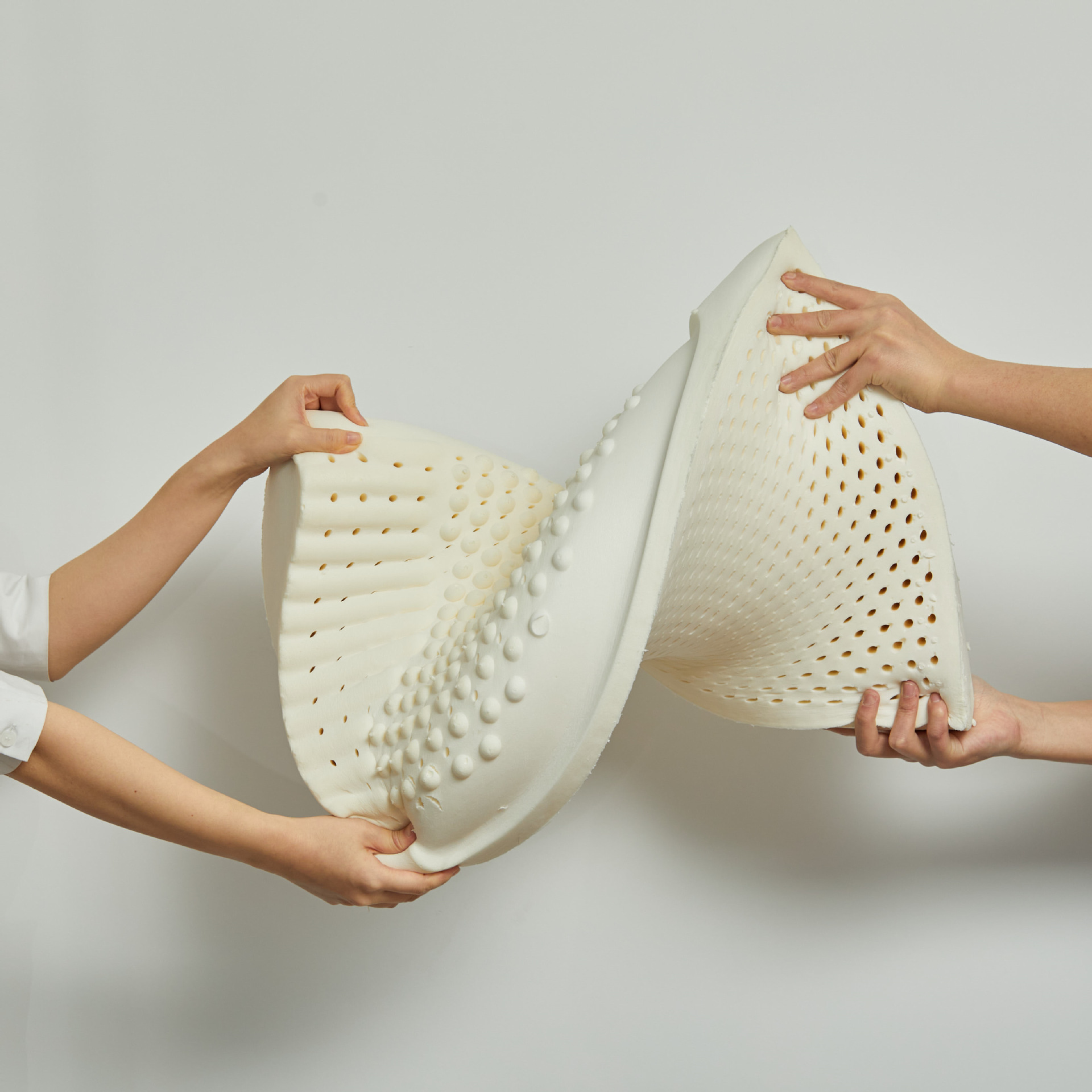 厂家直销 会销礼品 泰国天然乳胶 乳胶枕 颈椎保护枕 成人睡眠枕