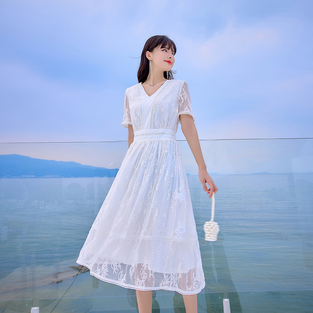 白色真丝连衣裙女夏新款刺绣显瘦桑蚕丝绣花a字裙仙女长裙子08009