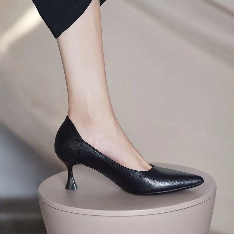 黑色职业高跟鞋女细跟2024年新款34码上班舒适久站不累软皮工作鞋