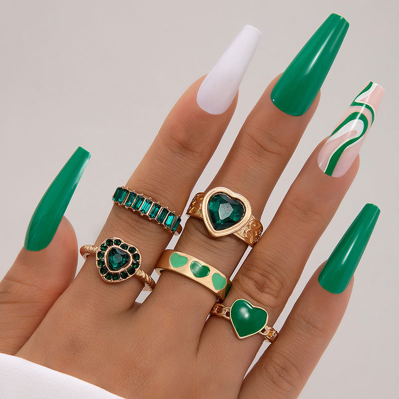 Europe and America Cross Border Retro Personality Fashion Metal Imitation Emerald Diamond-Embedded Heart Palm Ring Rings Match Sets Female