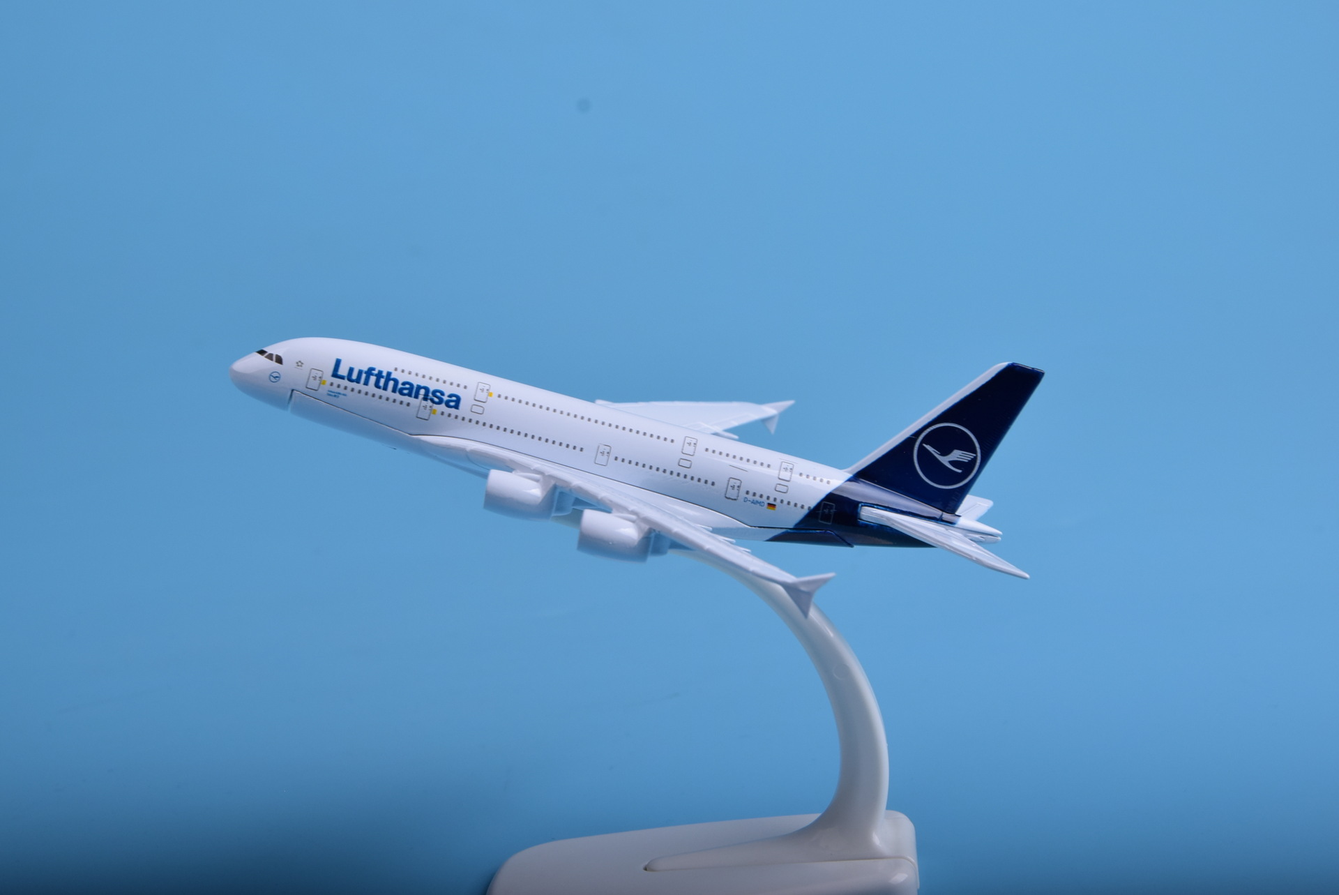 飞机模型空客欧洲德国汉莎航空新版a380小比例金属模型玩具工艺品