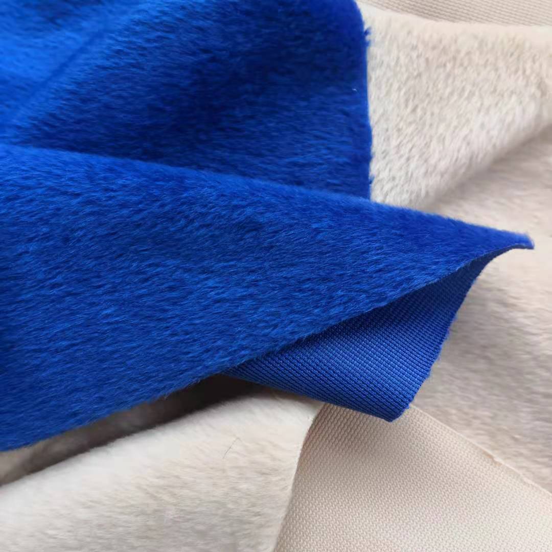 供应剪毛布宠物袋剪毛绒布料玩具毛绒面料网红熊玩具布料宠物服饰