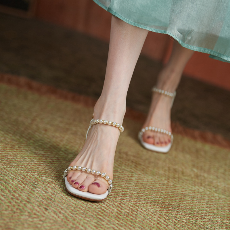 水晶珍珠一字带凉鞋女2021年夏季新款仙女风粗高跟小众设计感露趾