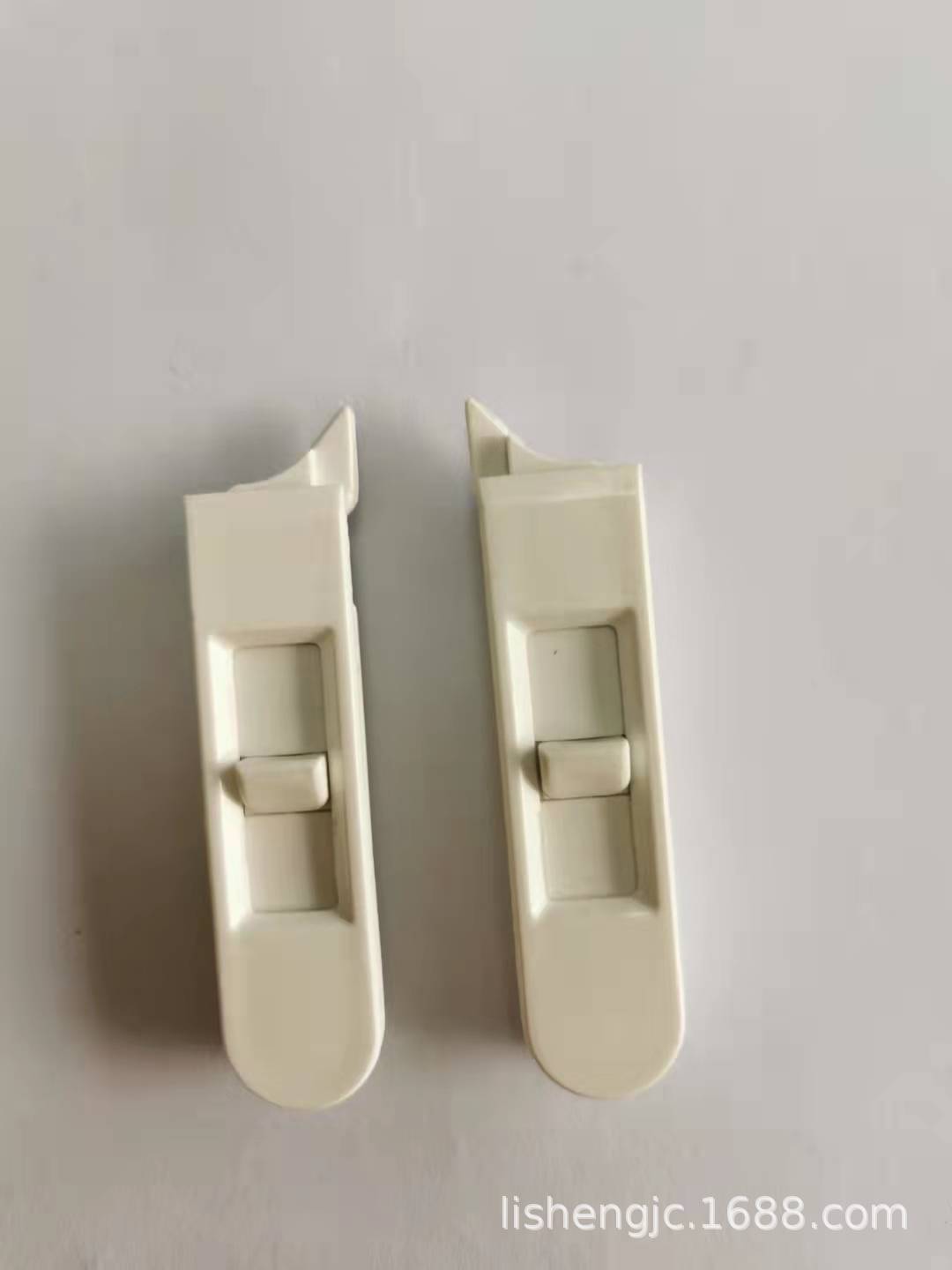 滑窗配件提升窗卡扣窗锁相似店铺>进入本店铺>厂房面积:2000加工方式