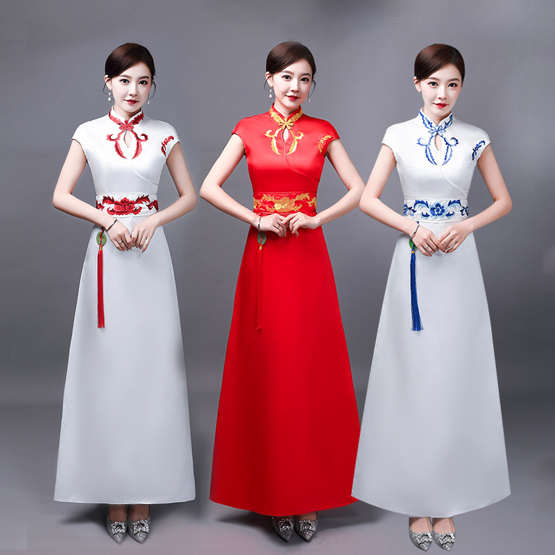 改良鱼尾旗袍迎宾小姐礼仪旗袍中国风刺绣裙颁奖主持学生演出礼服