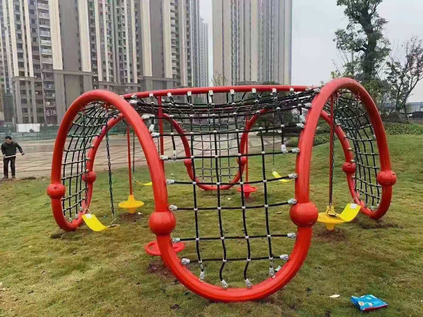 户外幼儿园爬网攀爬架公园拓展钻网室外儿童攀岩滑梯组合玩具