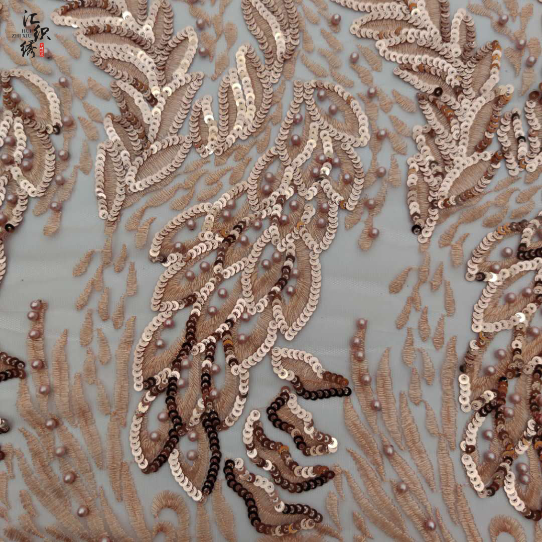 高端叠片亮片绣花布 手工钉珠刺绣面料 高端时装晚礼服婚纱用料