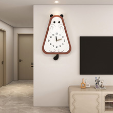 网红仓鼠创意时钟高级感挂墙家用玄关背景装饰画挂钟客厅简约钟表