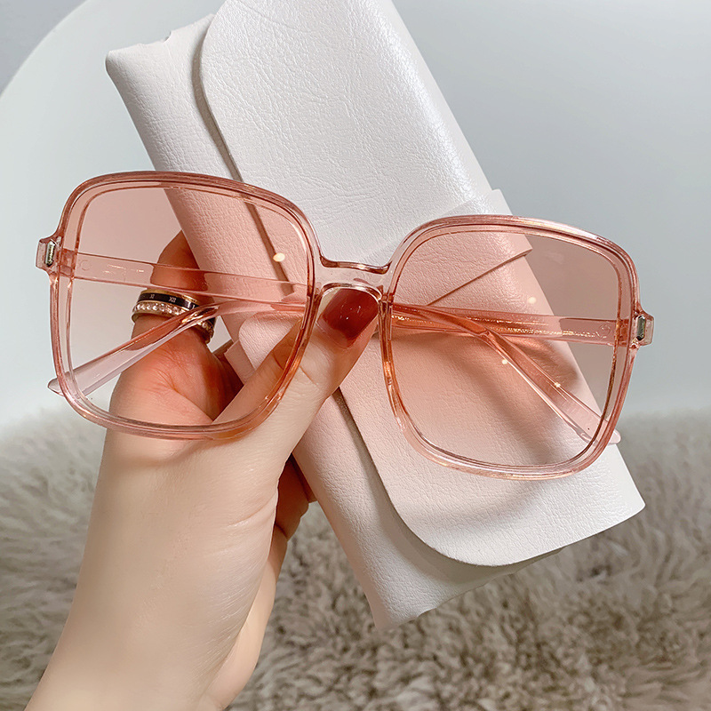 Fashionable Beige Nail Square Sunglasses Gradient Color New Women's Fashionable Uv-Proof Retro Sunglasses Big Face Slimming Glasses