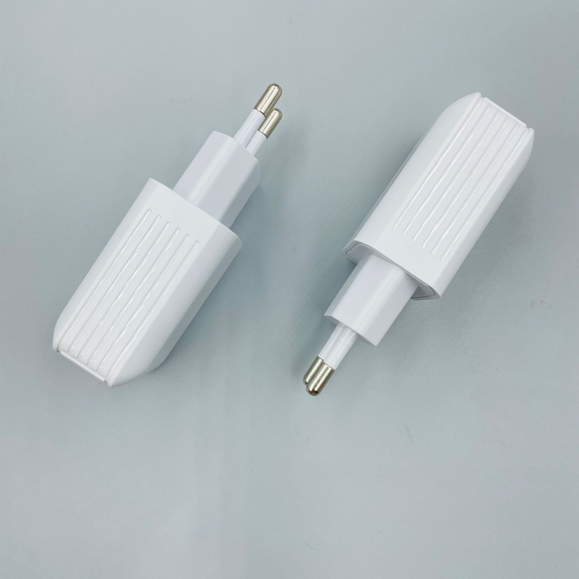 5v2a欧规旅行充电器 手机快充头 usb充电头 欧标电源适配器10w