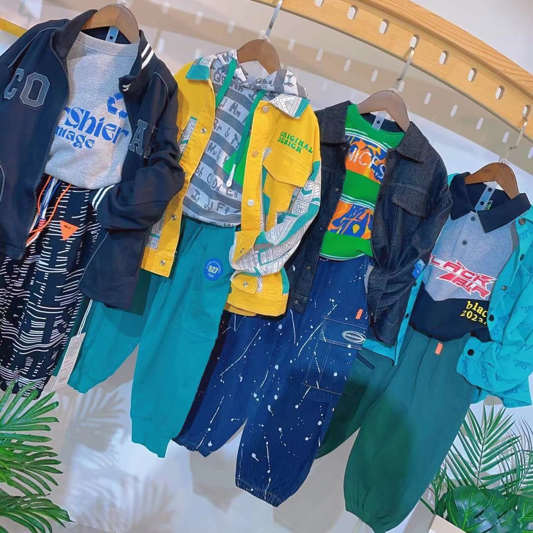 库存工厂婴尾货童童装货源批发的品牌折扣直播巴拉巴拉地摊春款