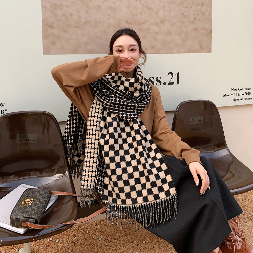 Autumn and Winter New Elegant Long Fringe Letters Chessboard Plaid Scarf Scarf Women's Thickened Long Section Cashmere-like Talma