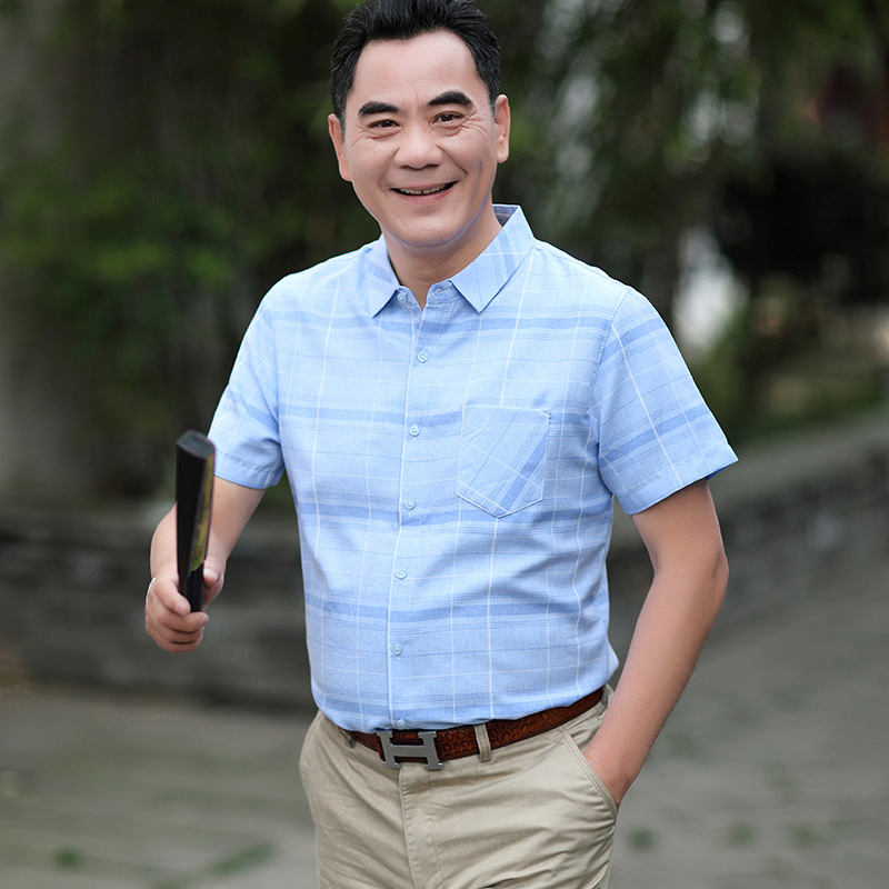 中年男士夏装父亲节爸爸装衬衫短袖冰丝格子夏季中老年人男装衬衣