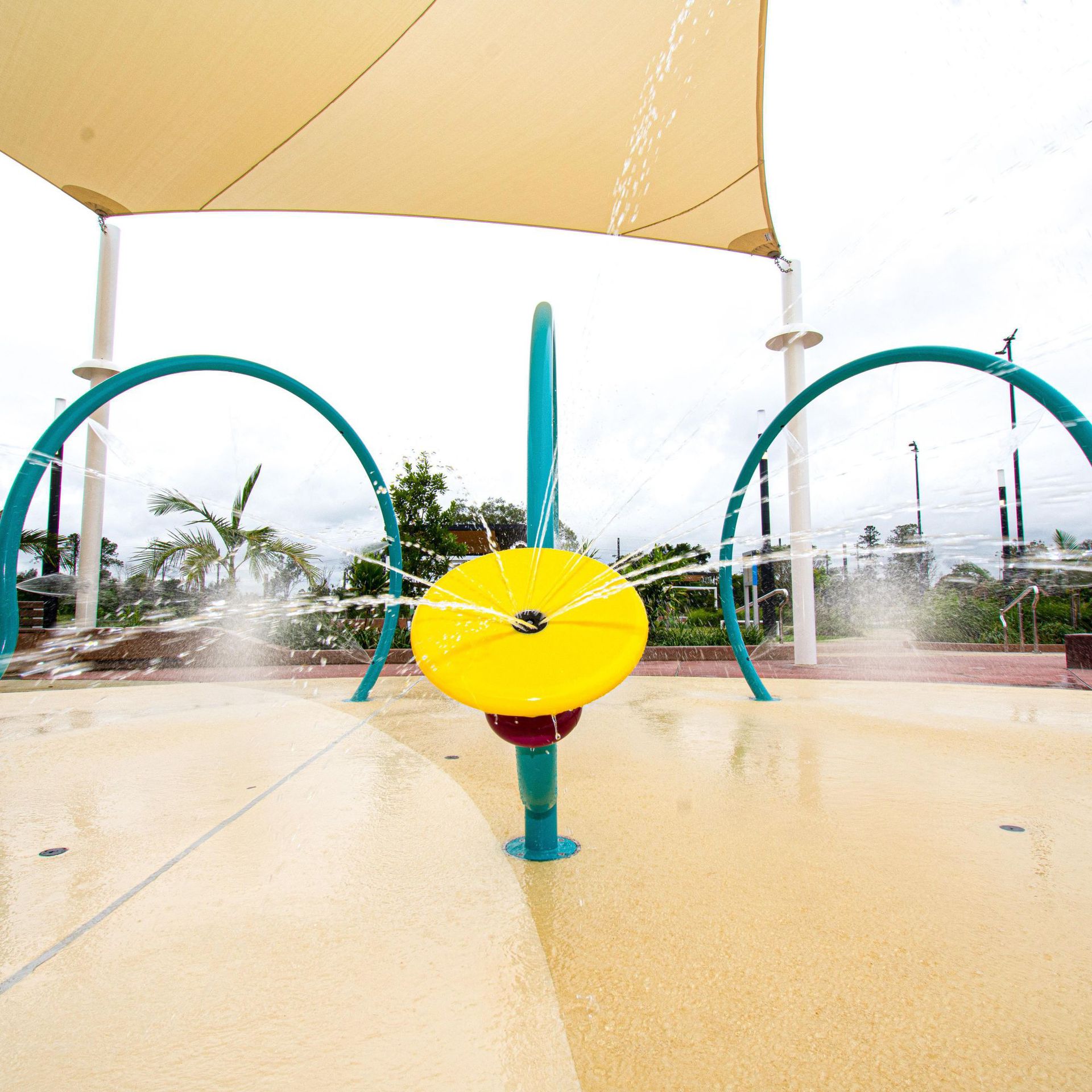 室内外儿童水上乐园戏水池戏水小品喇叭喷水水上游乐设备厂家直销