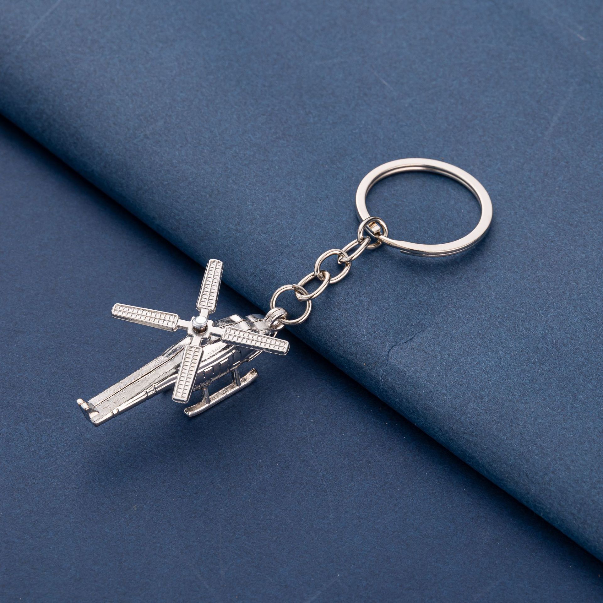 直升机模型钥匙扣金属飞机钥匙挂饰男生汽车钥匙挂件小礼品跨境