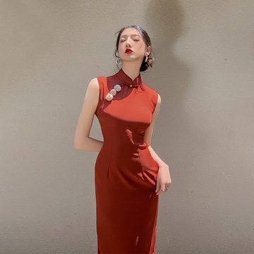 红色旗袍2024新款夏新中式敬酒服新娘无袖设计感订婚结婚连衣裙女