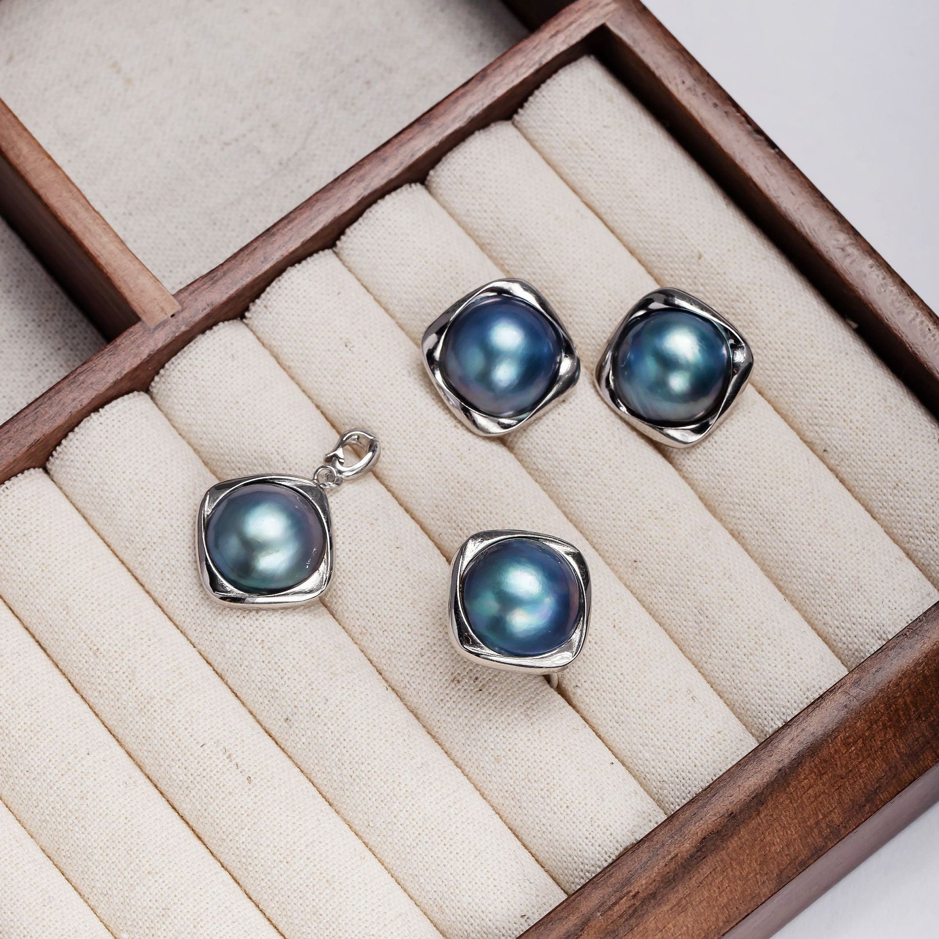 海水珍珠马贝星空蓝14-15mm大点位款s925银吊坠耳钉项链耳饰戒指