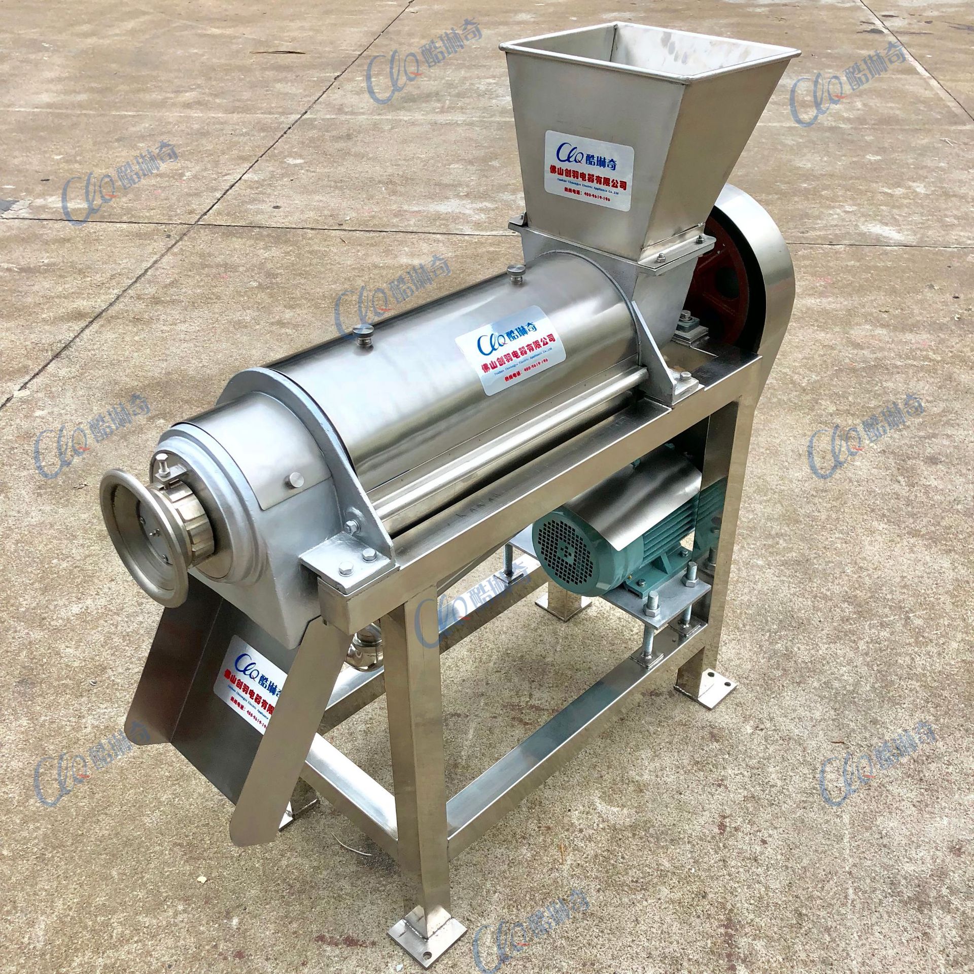 云南菠萝凤梨皮压榨机提取果汁压滤机果蔬单螺杆原汁青菜榨汁机