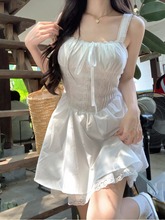 夏日度假风初恋小白裙2024新款小个子温柔法式白色吊带连衣裙女士
