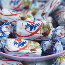 俄罗斯袋装斯拉都小鸟椰果仁鲜奶夹心软糖果500g源头工厂一件批发