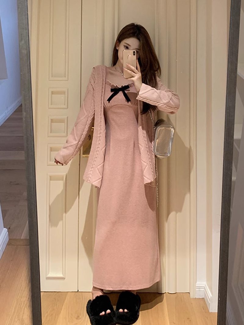 大码女装微胖女生显瘦连衣裙女胖mm粉色裙子开衫配吊带裙两件套