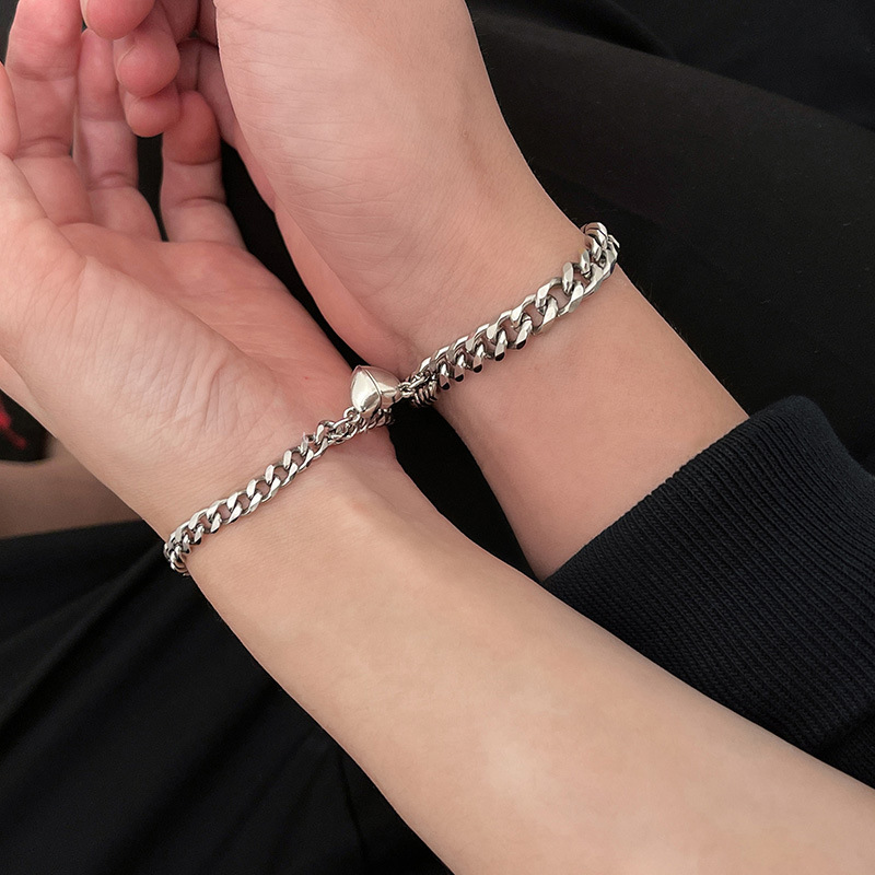 Qixi Couple's Titanium Steel Love Suction Magnet Bracelet Pair Niche Design Trendy Twin Girlfriends Bracelet