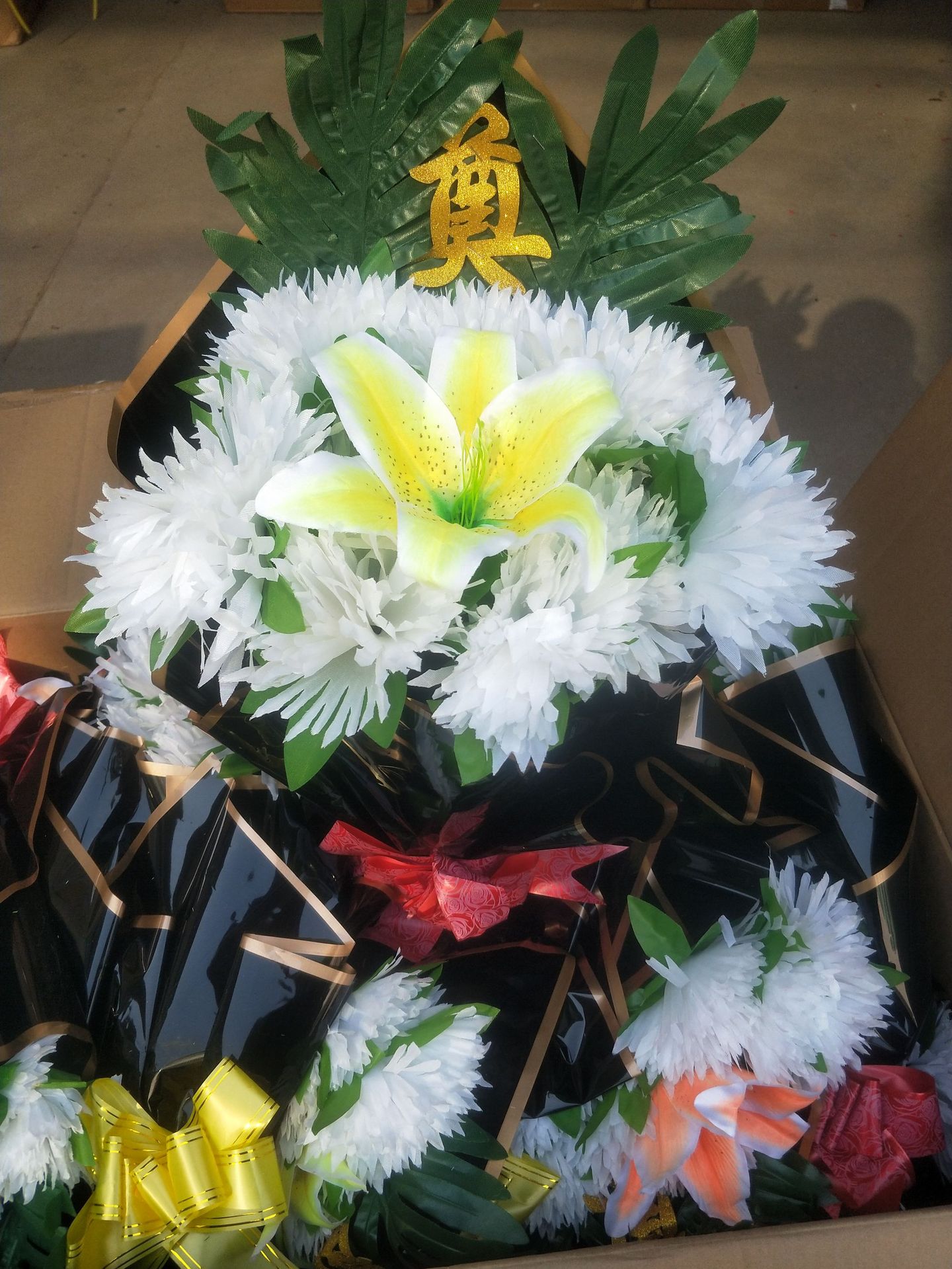 清明手捧花 千顺殡葬祭祀墓碑花 小花圈 花莲 量大从优