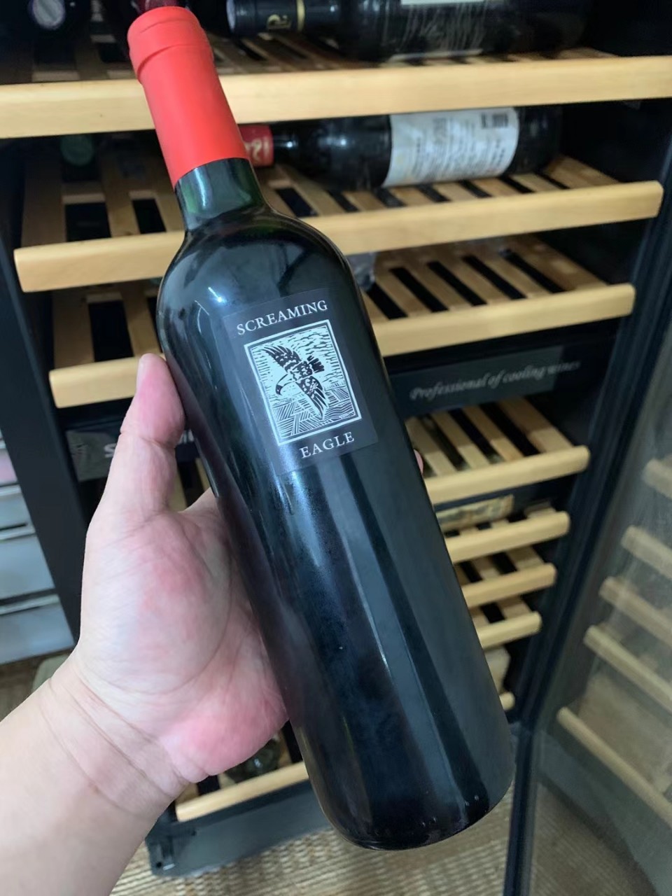 2013年啸鹰酒庄红葡萄酒美国顶级的膜拜酒庄出品的葡萄酒品质一流