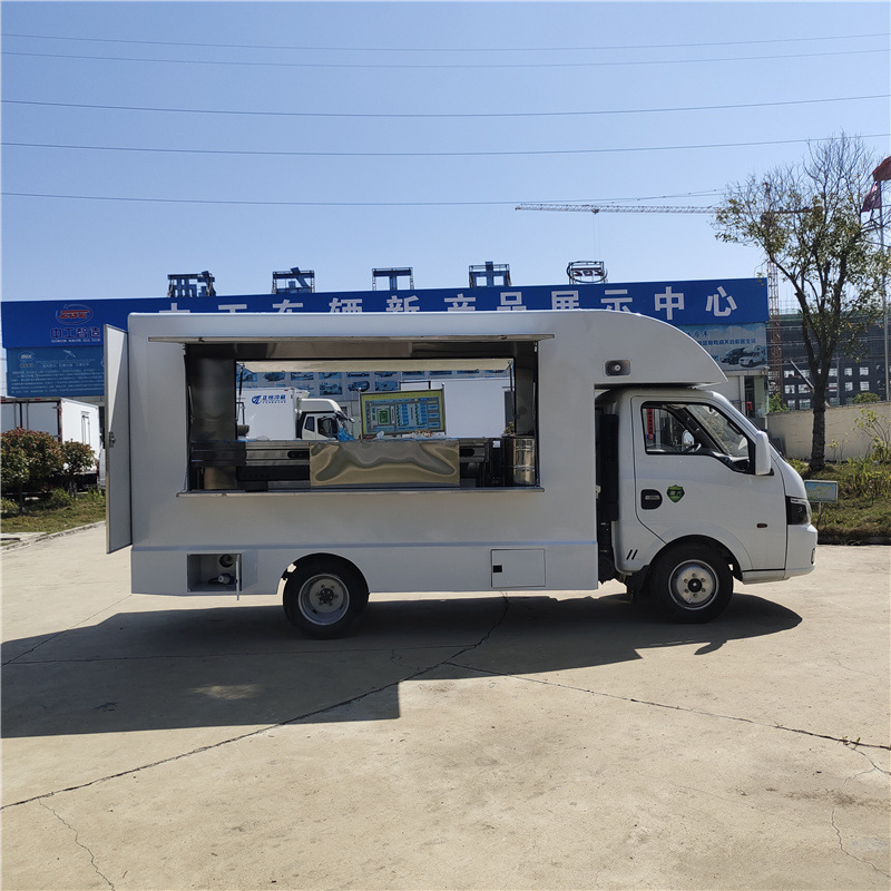 3米6厢式移动保温快餐车整车报价 汽油可上高速可上牌流动送餐车