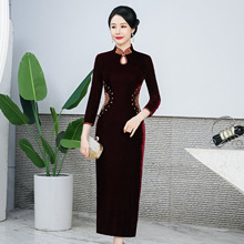 深圳高端品牌丝绒旗袍刺绣宴会礼服中老年喜婆婆妈妈装一件代发