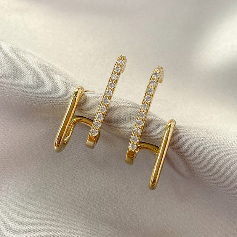 Same Style as Wang Ziwen Double Row Earrings New Fashion High-Grade Light Luxury Sweet Cool Diamond Stud Earrings Small Exquisite Wholesale