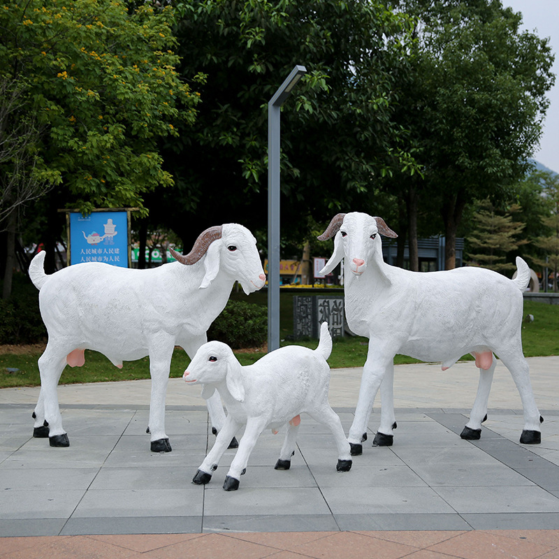 玻璃钢仿真波尔山羊雕塑户外花园庭院草坪公园地产大盘羊落地摆件
