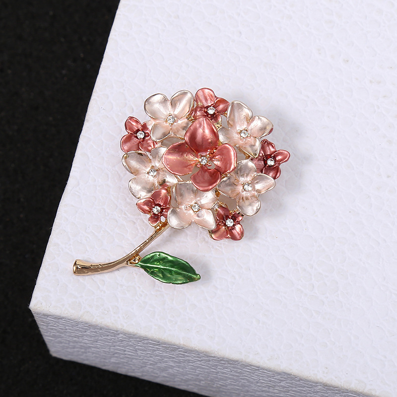 Diamond Flower Brooch Female Brooch Pin Japanese and Korean All-Matching Graceful High-End Clothing Brooch Accessories Factory Wholesale