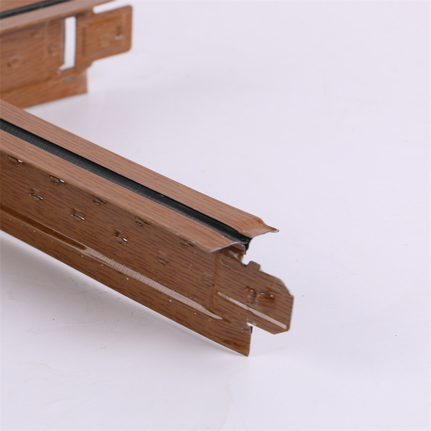 厂家直供t型烤漆龙骨轻钢龙骨 吊顶石膏板 建材隔墙龙骨吊顶辅料