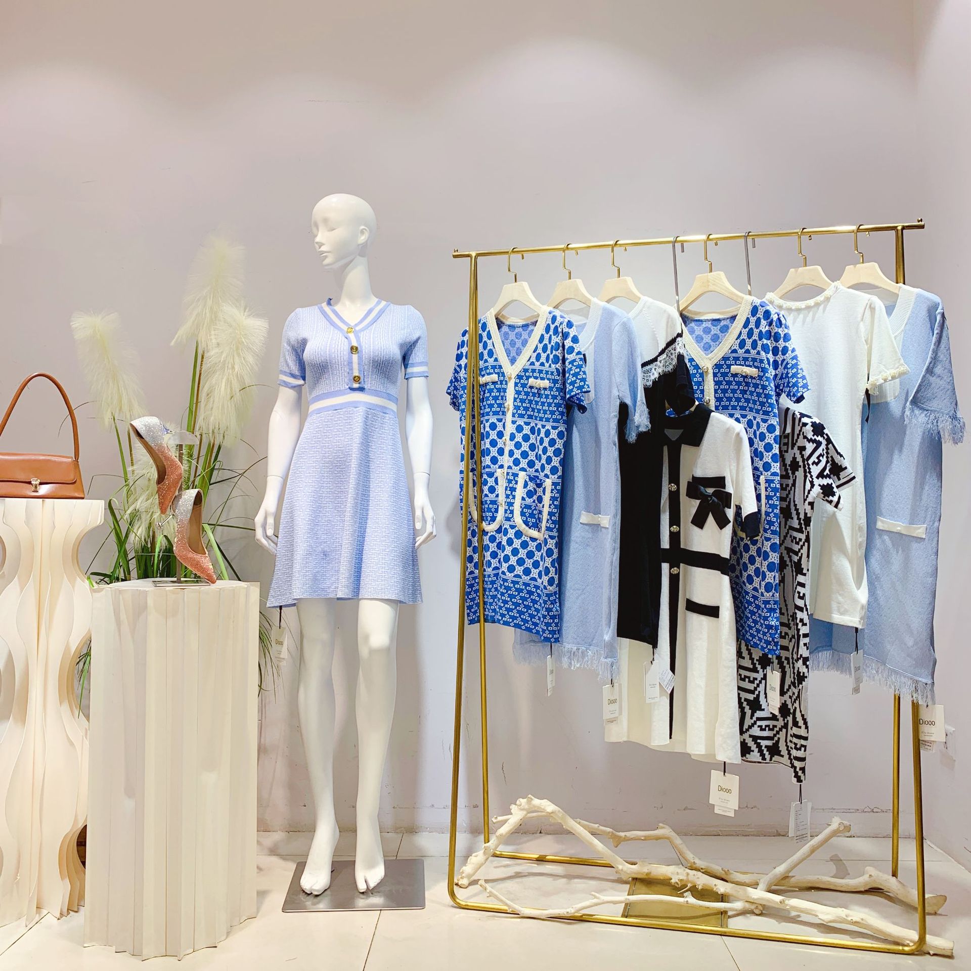 夏季十三行冰麻连衣裙女装品牌折扣尾货乌丫衣服小香风女直播货源