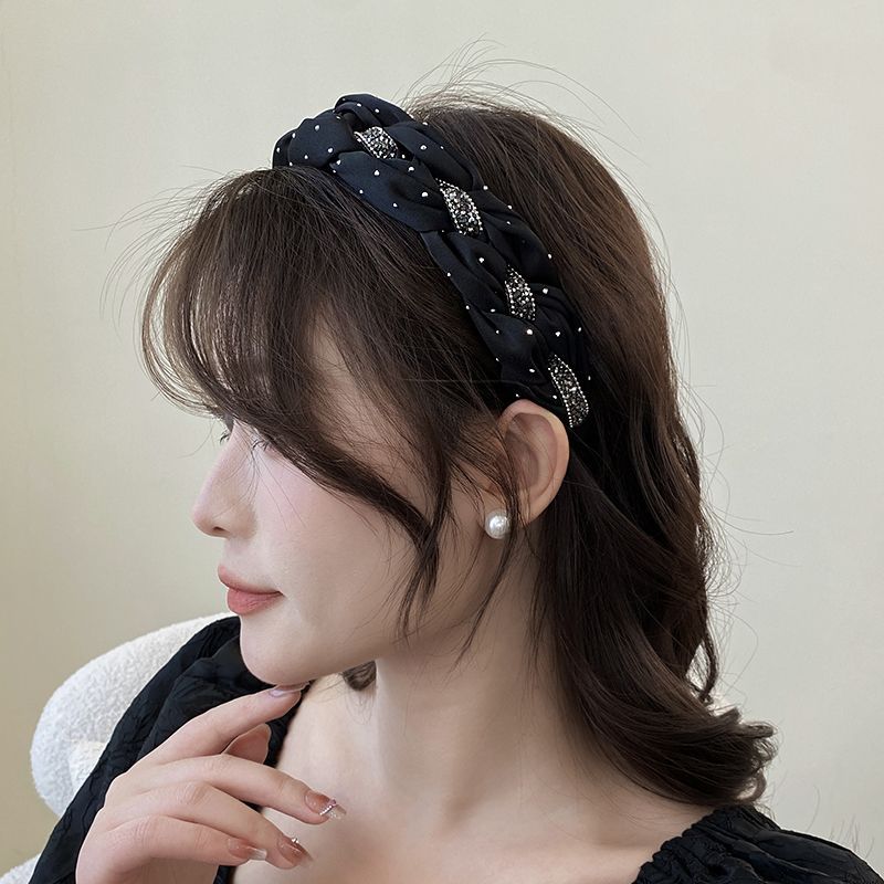 Black Crystal Twist High Skull Top Headband Girls High Sense Outdoor All-Matching Hair Clip Headdress Face Wash Hair Band Hair Tie