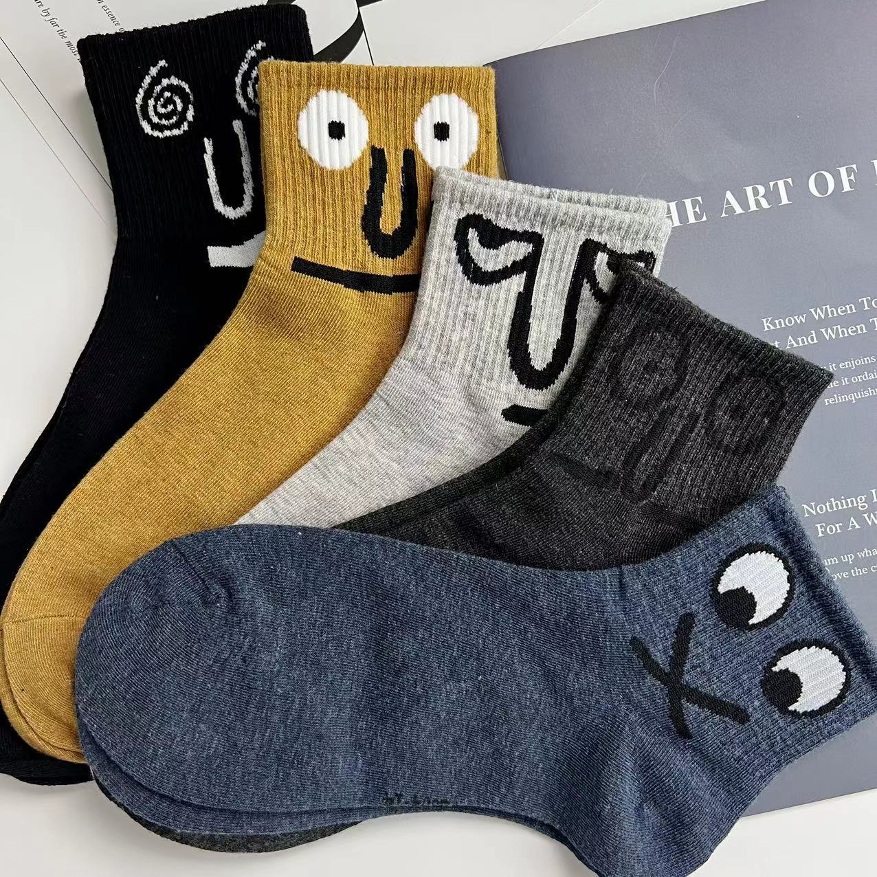 袜子男秋冬新款日系表情笑脸潮袜街头中筒袜男女棉袜吸汗透气袜子