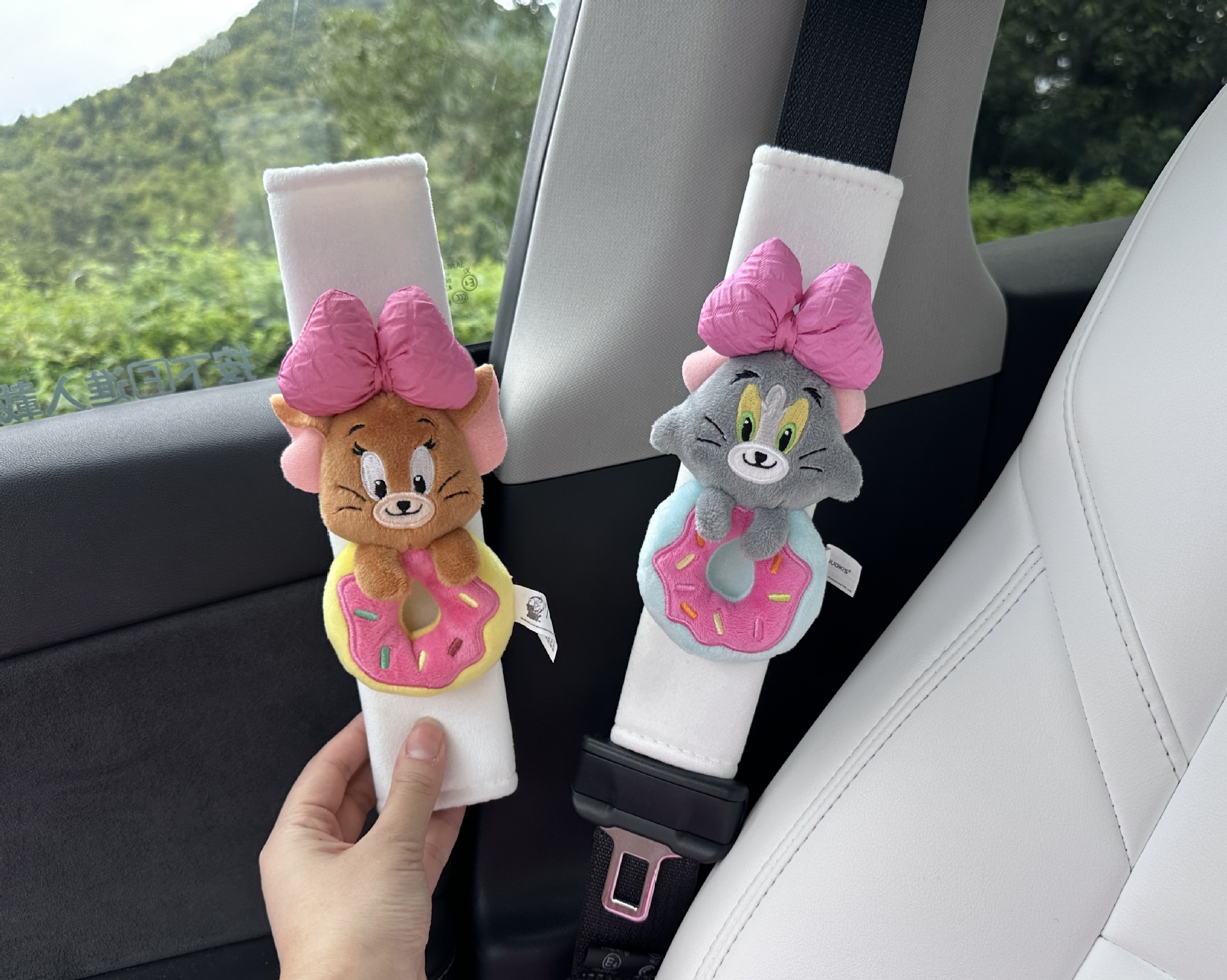 猫和老鼠杰瑞甜甜圈毛绒玩偶挂件礼物汽车后视镜挂件安全带护肩