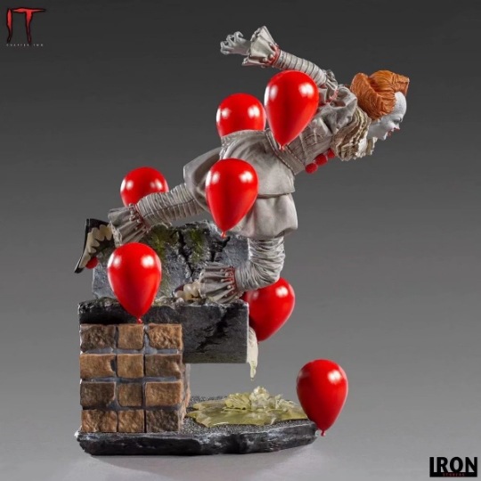 iron 巴西厂 小丑回魂 小丑 2代 佩尼怀斯 像 盒装手办摆件模型