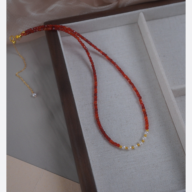 Ye Yuannan Red Agate Strings Small Pearl Necklace Retro Elegant Necklace Niche Sweet Clavicle Chain 31056