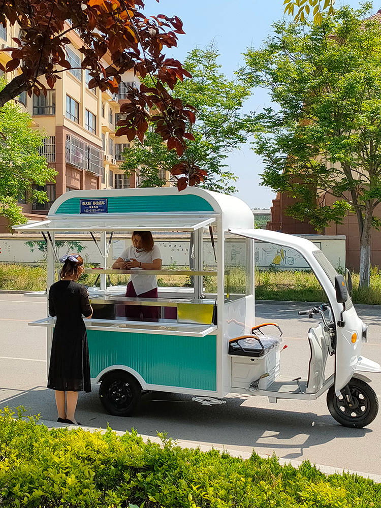 康大厨小吃车多功能餐车流动摆摊车推车早餐车电动三轮车摆摊