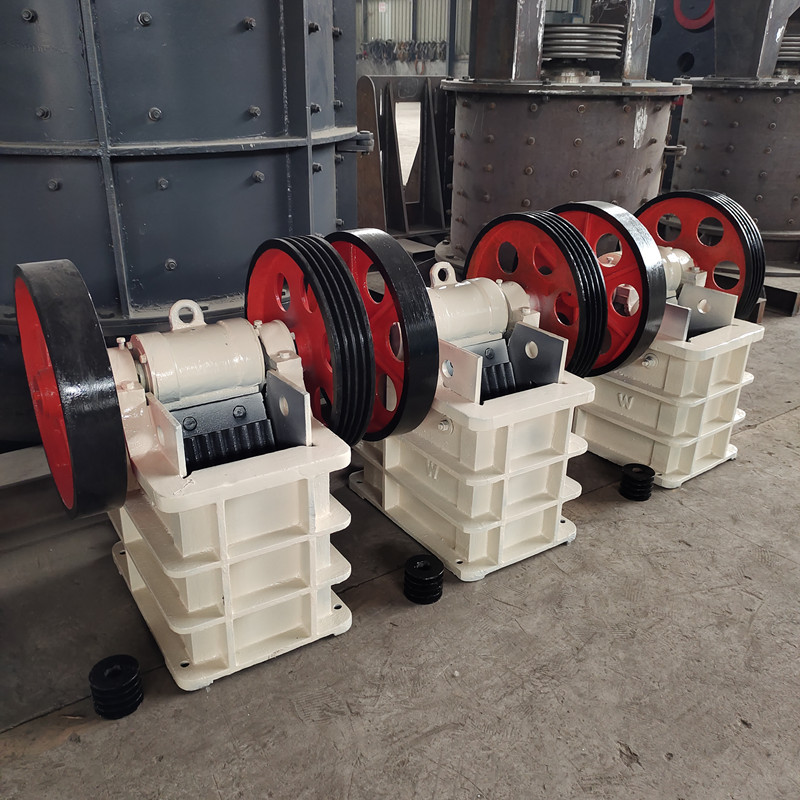 小型碎石子机 150*250颚式破碎机 抗压硬岩石破碎粉碎机