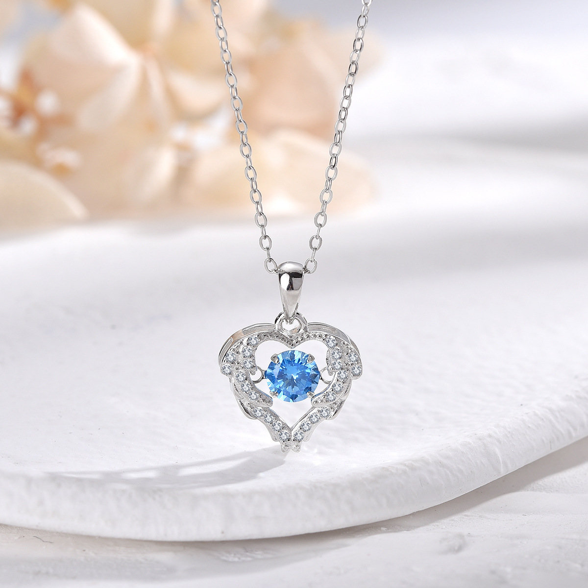 新款银色蓝钻灵动心项链超仙百搭气质时尚跳动的心厂家直销网络款