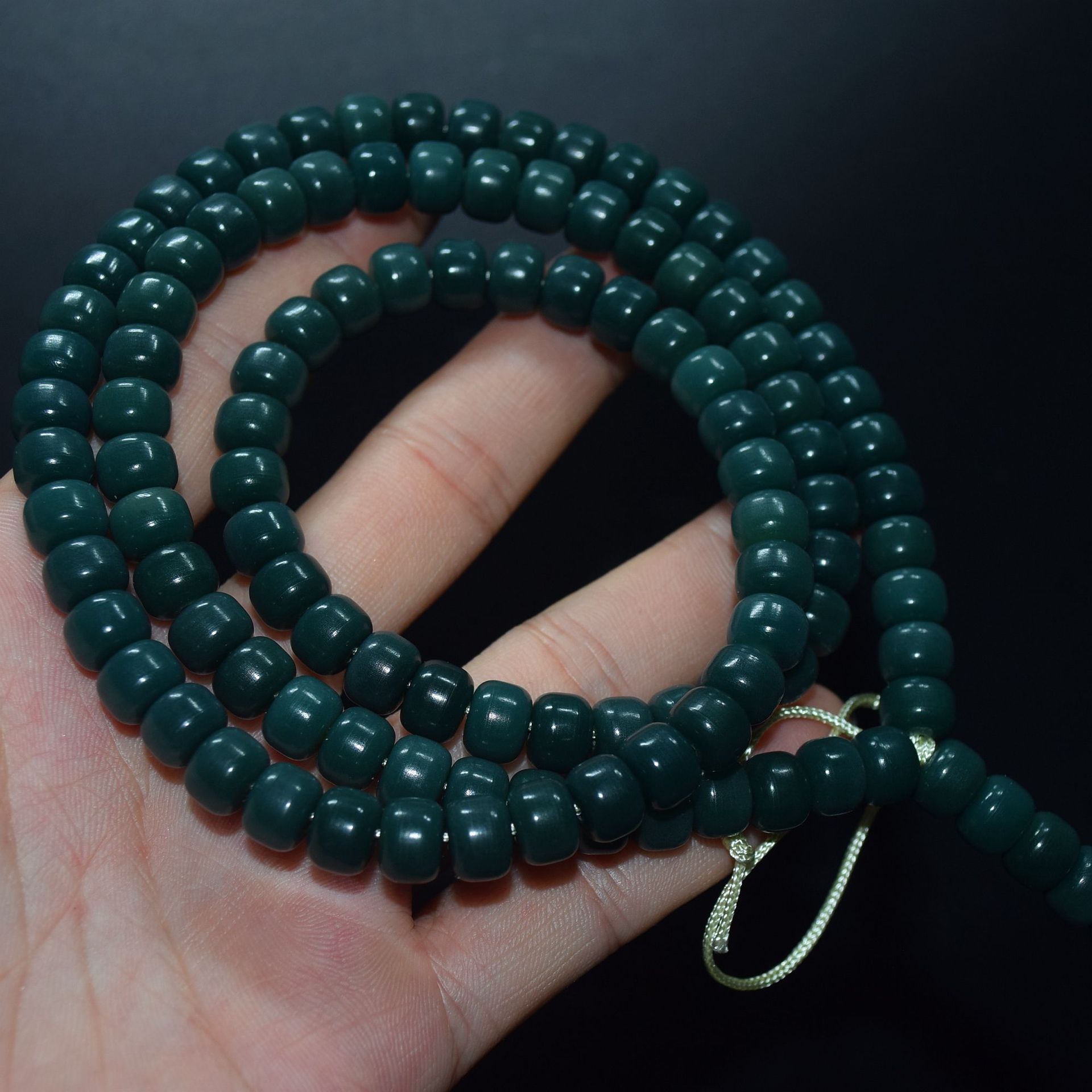 厂家一手货源 天然墨绿翡翠绿菩提根 108颗阴皮菩提根桶珠 苹果珠