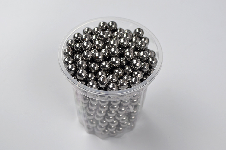 弹弓钢珠7毫米100粒/包铁球扁皮弓配件7mm 8mm钢球弹珠子外贸