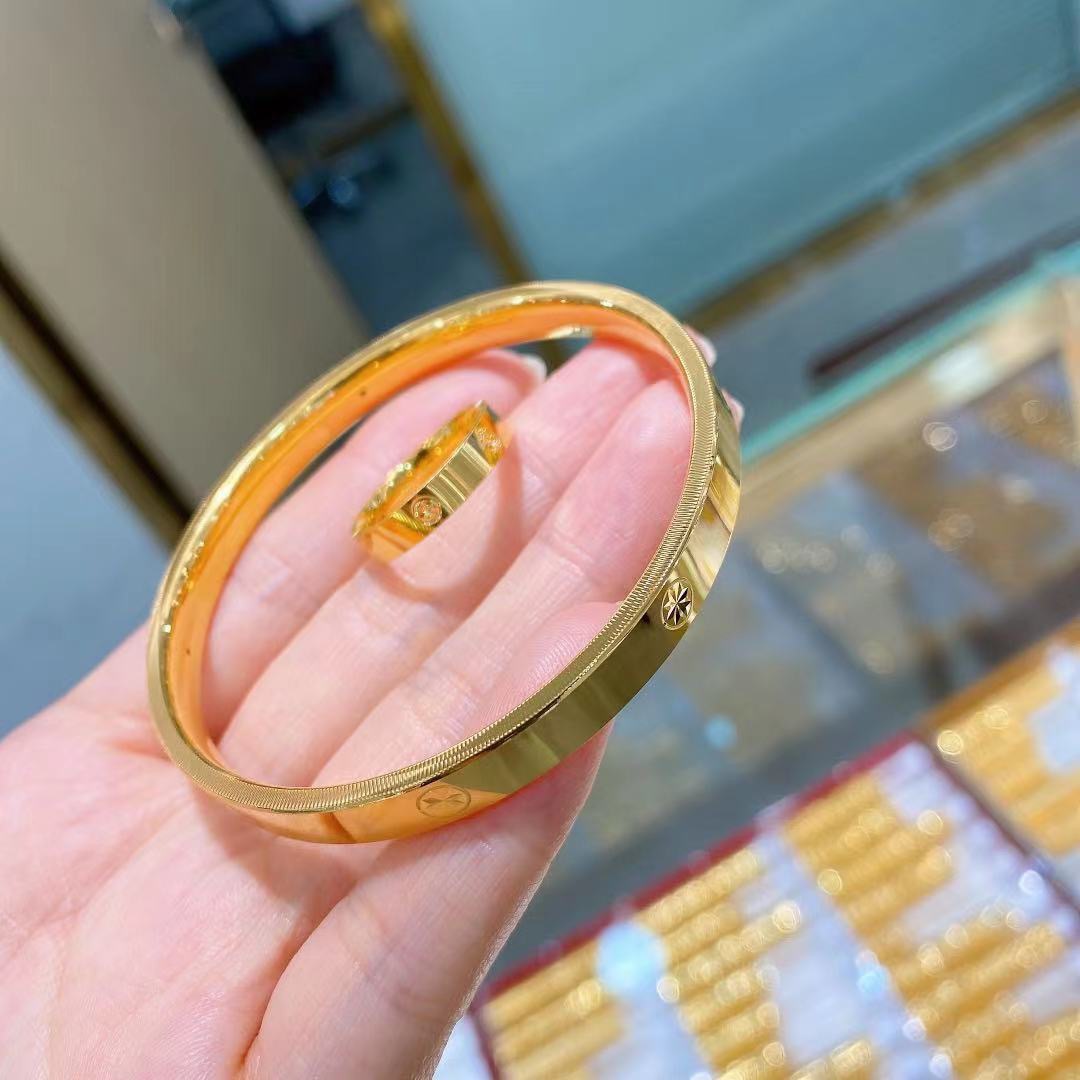 纯金手镯黄金