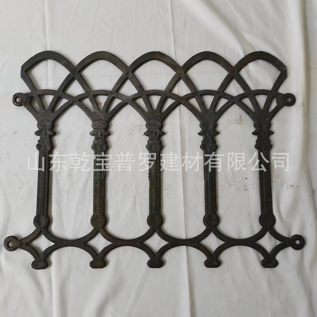 绿化带草坪护栏铁艺护栏栅栏市公园校园政隔离栏小区厂房围墙别墅