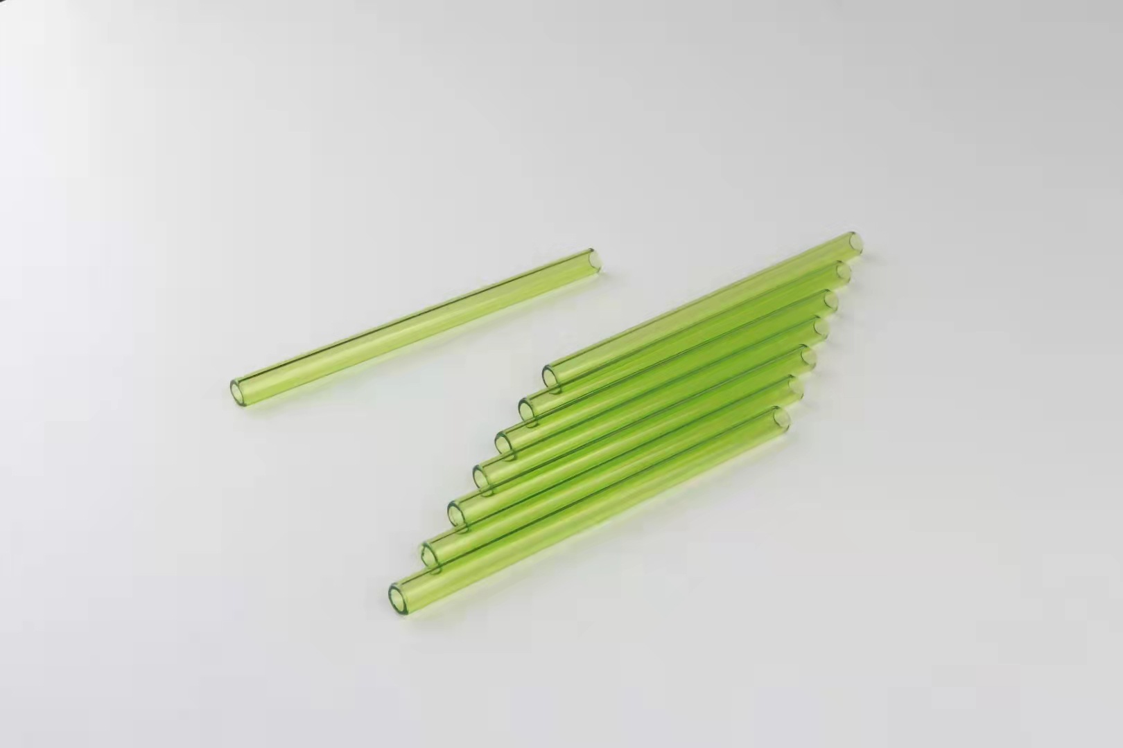 厂家直销高硼硅玻璃管 棒 制品 水烟壶 灯管 试管 款式新颖高透明