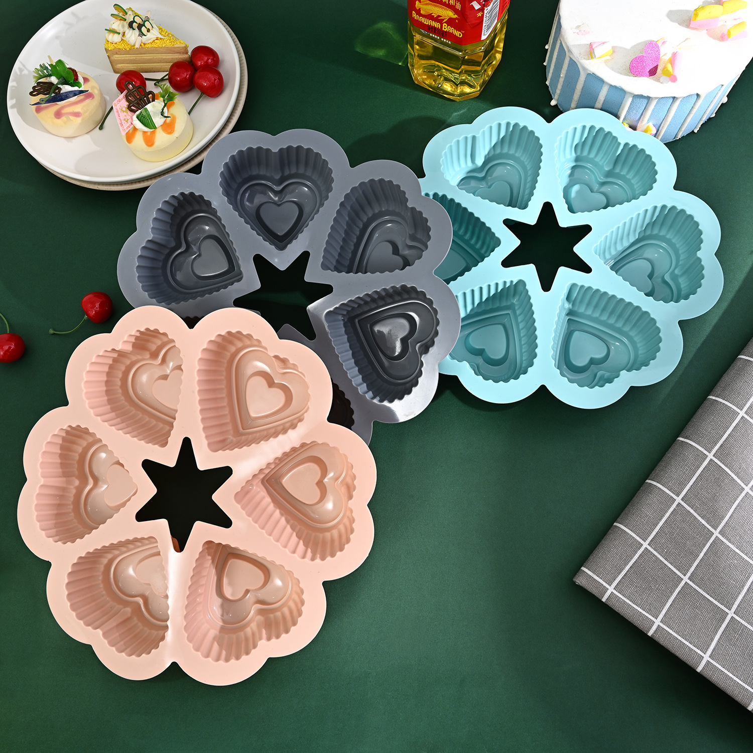 Factory Direct Sales 6-Piece Heart-Shaped Edible Silicon Cake Mold Western Dessert Macaron Household Kitchen Baking Tray